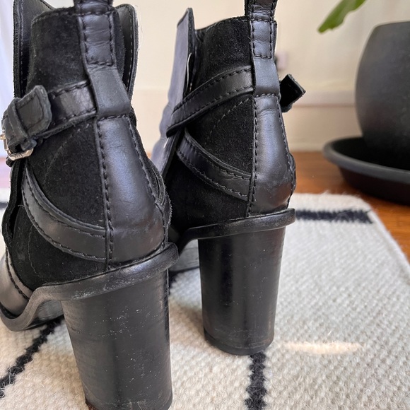 ACNE Stduios Leather Ankle Boot ~ Great Condition ~ Block Heel - Picture 5 of 10